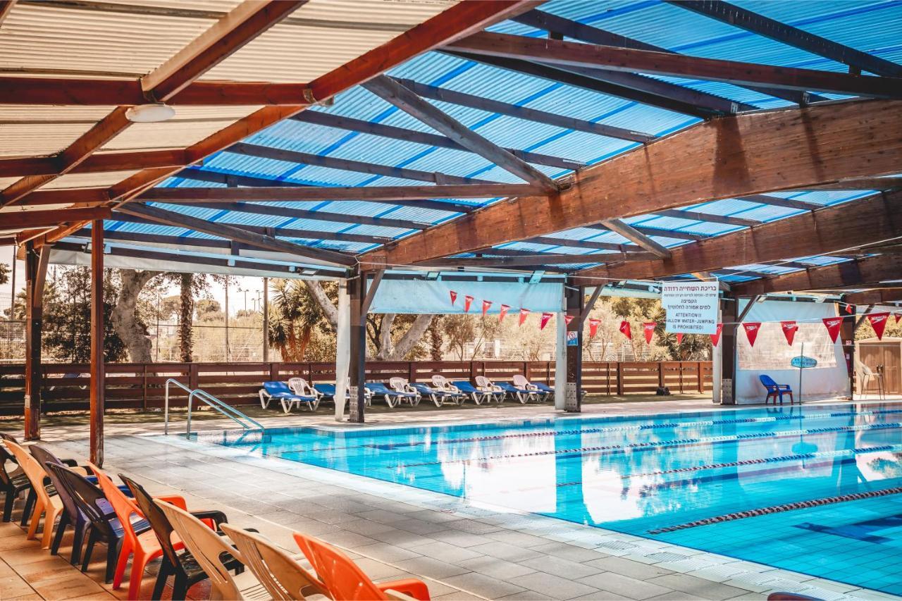 Kfar Maccabiah Business & Sport Hotel Рамат Ган Екстериор снимка